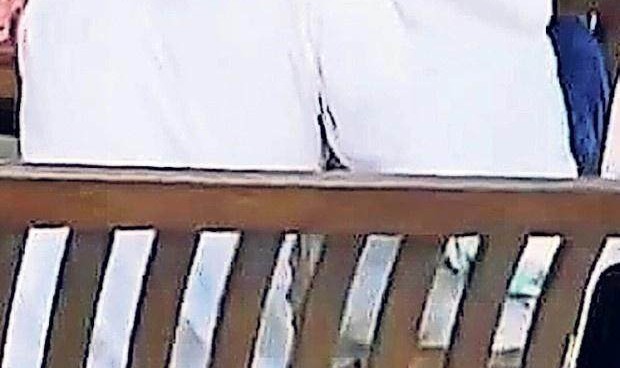 球速体育链接-真吃瓜？太阳报记者拍到阿里在酒吧亲吻瓜帅闺女