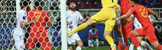 朱辰杰从激动到失落：很想为国足赢球但不能说裁判