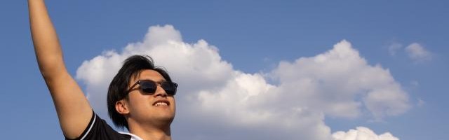 球速官方-周冠宇“期中”专访②：未受撞车影响 之后会更“冒险”