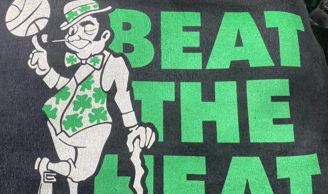 球速体育-【现场】绿军再次痛失主场 布朗欲摘面具寻求反弹