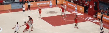 球速官方-徐昕：穿上国家队战袍感觉非常不错 调侃王俊杰多传球逗乐记者|运动员发声|中国男篮|比赛|塞尔维亚|俱乐部_新浪体育_新浪新闻