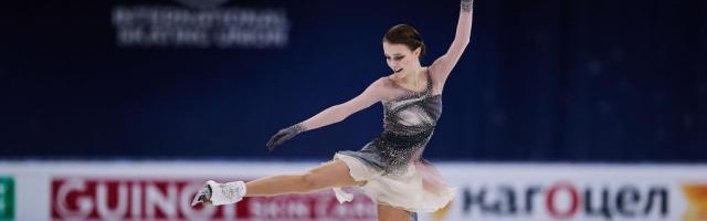 球速体育网址-世锦赛女单“小千金”首度加冕 俄罗斯领跑跳跃大战